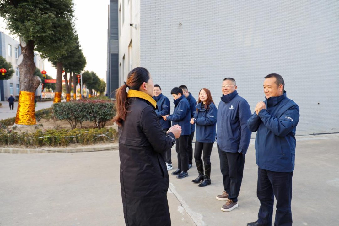 董事長攜高管團隊迎接員工開工大吉，共啟新程